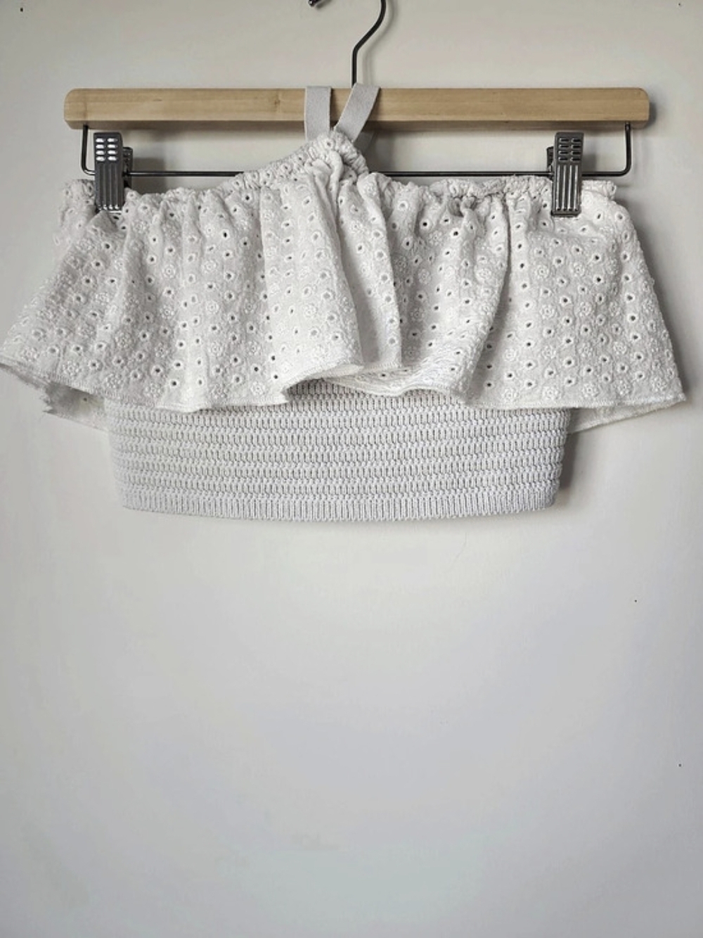 Zara White Eyelet Ribbon Halter Crop Top - Picture 2 of 8